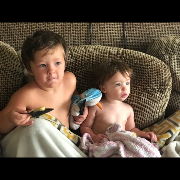 Meet your Posher, Erica - Picture 3 of 3